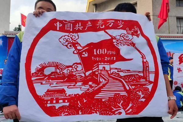 乔和莫莫