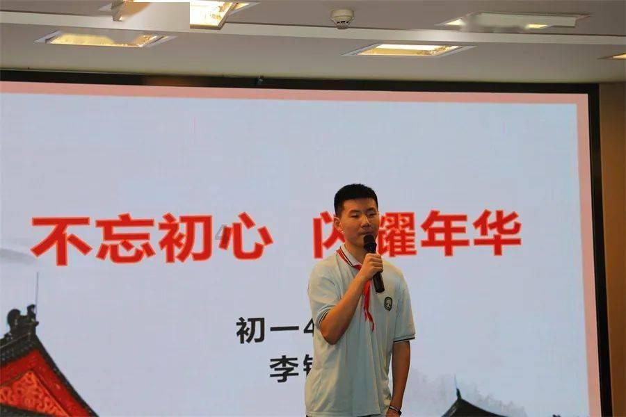 妹妹平时很怕我，但是为什么妹妹喜欢我给一些东西给她？我是姐姐游戏画面