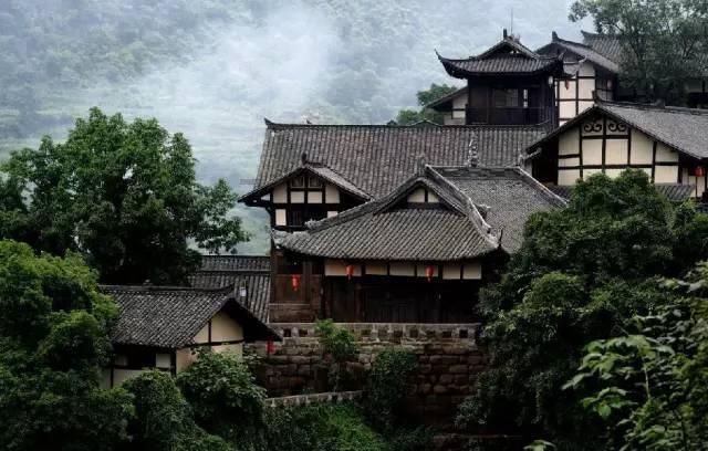 雨雪大雾天气即将到来 回乡途中请小心慢行